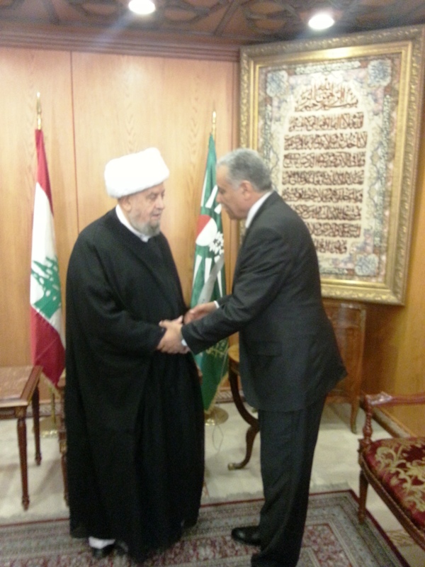 الشيخ قبلان والسفير العراقي