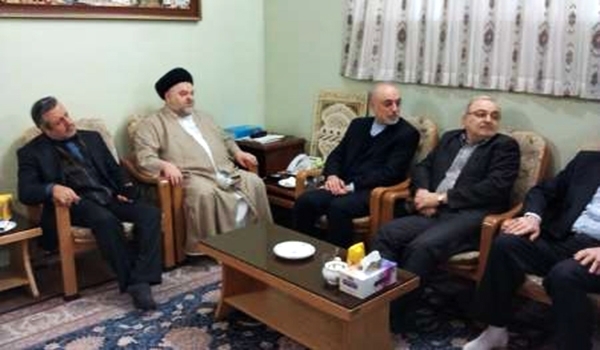 رئيس منظمة الطاقة الذرية الايرانية يلتقي مراجع الدين في قم