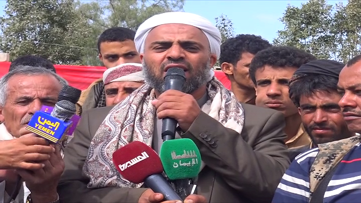 وفد رابطة علماء اليمن يزور رياض الشهداء بالعاصمة صنعاء