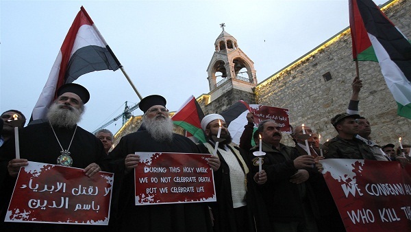 مسيرات في تونس وفلسطين للتضامن مع مصر ضد الإرهاب 