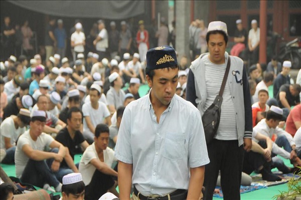 مسلموا الصين يحتجون على قرار هدم مسجد تاريخي 