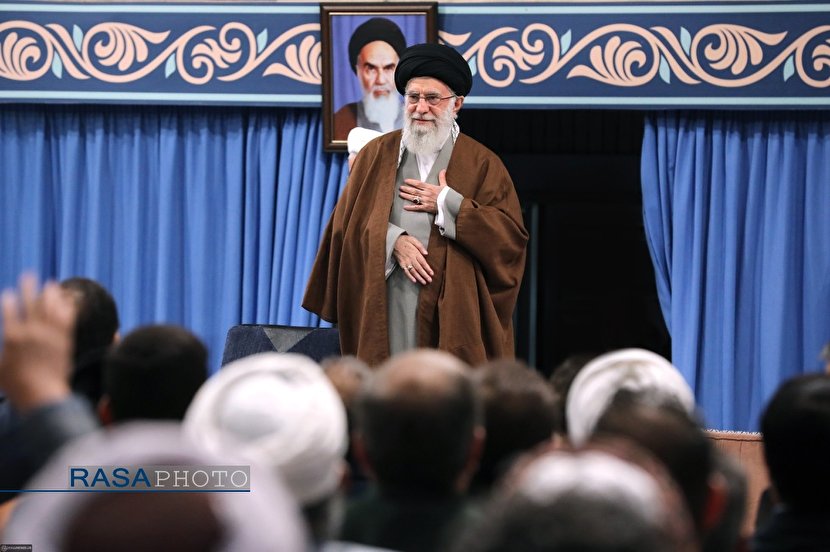 لقاء ضيوف مؤتمر الوحدة الاسلامية مع قائد الثورة