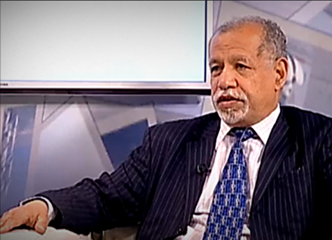 الثورة الاسلامية كانت طوفانا سياسيا هائلا اقتلع الشاه والمصالح الامريكية
