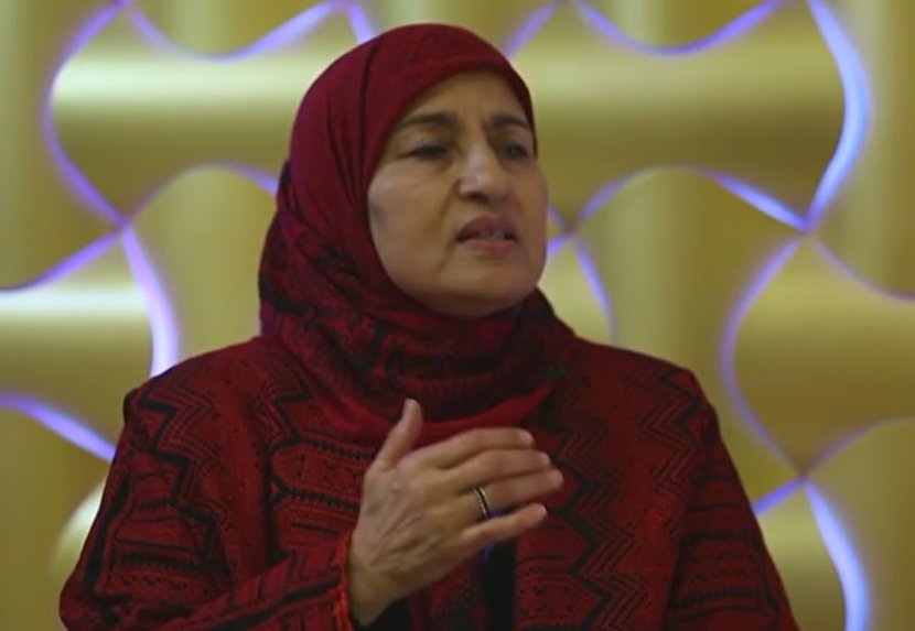 استاذة تونسية: عدم تكاتف العالم الاسلامي يؤخر تشكيل الحضارة الاسلامية