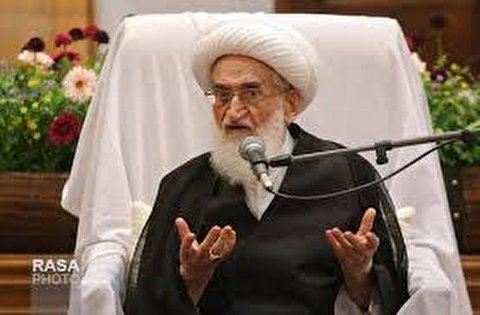 من يتوانى في طلب العلم يعجز عن بلوغ اهدافه