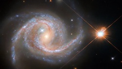 ثبت تصویری خیره کننده از یک کهکشان مارپیچی با تلسکوپ فضایی هابل