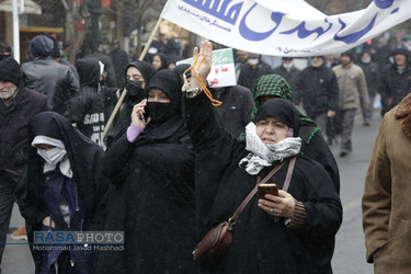 راهپیمایی عظیم مردم مشهد در سالروز یوم الله ۲۲ بهمن