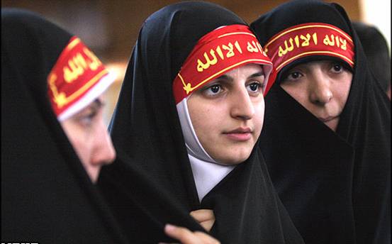 جایگاه زن در خانواده بررسی می شود