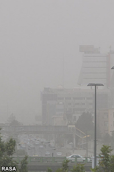 گرد و غبار در شهر تهران
