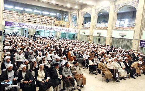ملتقى للوحدة الإسلامیة فی ثلاث مدن فی محافظة جلستان<BR>
