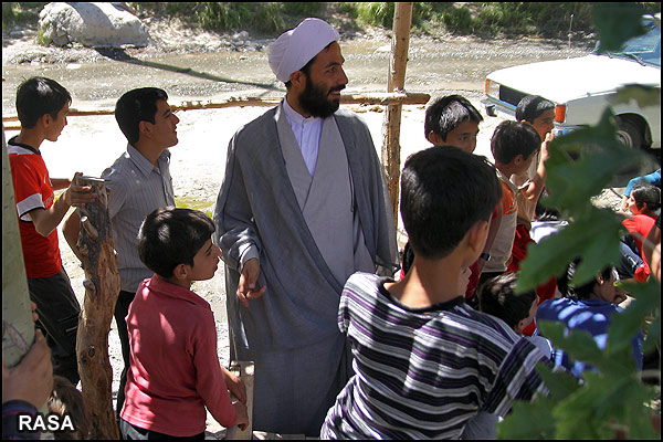 رشد آگاهی و بصیرت در جامعه حاصل تلاش مبلغان دینی است