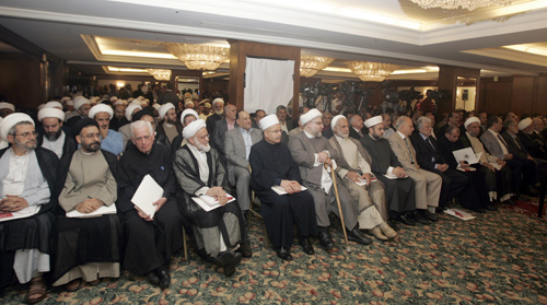 مؤتمر "التجدید والإجتهاد الفکری عند الإمام الخامنئی" یفتتح مجال النظر العلمی فی فکر القائد 
