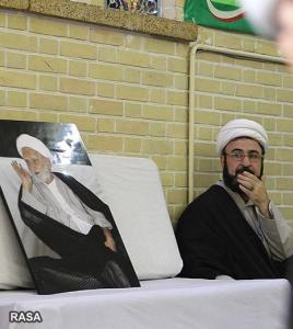 کان آیة الله بهجة لا یکلّ من العبادة أبداً