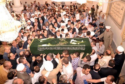 تشييع پيکر فرزند مفتي اعظم سوريه