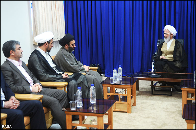 ديدار رييس سازمان حج و زيارت با مراجع و علما