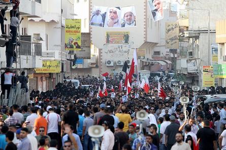 تشييع پيکر شهيد محمد مشيمع در بحرين