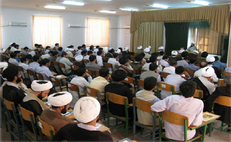 عنایت مقام معظم رهبری به رشته های فقهی مجتمع آموزش عالی فقه