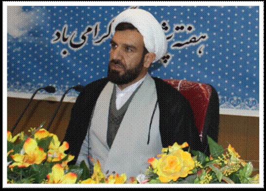 حجت الاسلام علي اکبر مؤمني پژوهشگر مرکز فرهنگ و معارف قرآن
