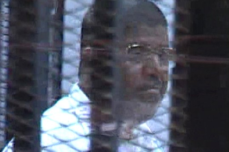 محمد مرسي در دادگاه