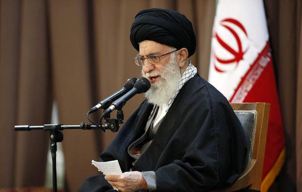 سخنراني رهبر انقلاب در اجتماع عظيم زائران و مجاوران حرم رضوي (ع)