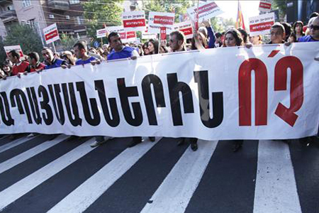 اعتراض ترک ها