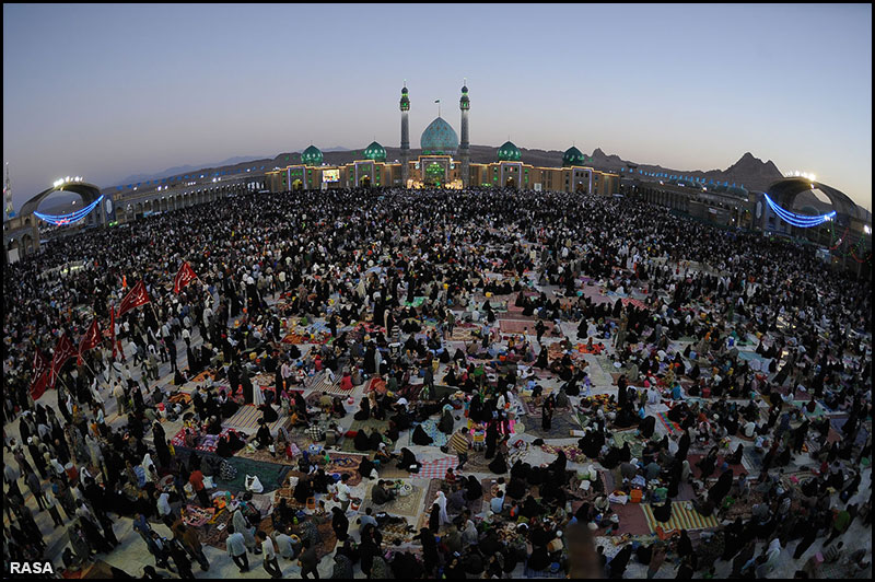 شب نيمه شعبان در مسجد مقدس جمکران