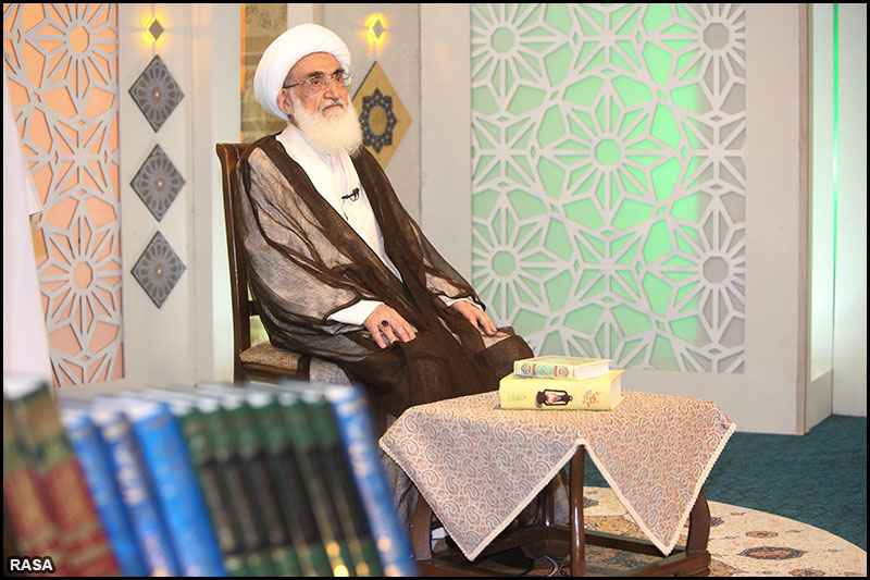 پشت صحنه ضبط برنامه ماه مبارک رمضان آيت الله نوري همداني