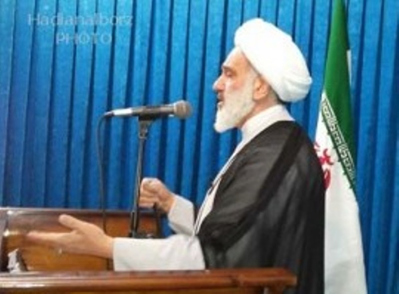 حجتالاسلام علياکبر ايماني، امام جمعه شهرستان فرديس استان البرز
