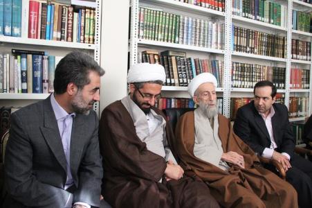 حسين انتظامي با آيت الله باريک بين