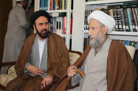 ديدار مسؤول نهاد نمايندگي رهبر معظم انقلاب در دانشگاه علوم پزشکي با آيت‌الله باريک بين