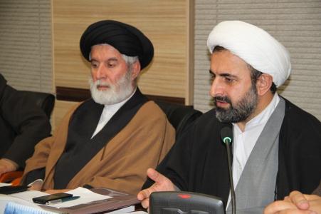 دشمن به‌دنبال جداسازی جوانان از مساجد است