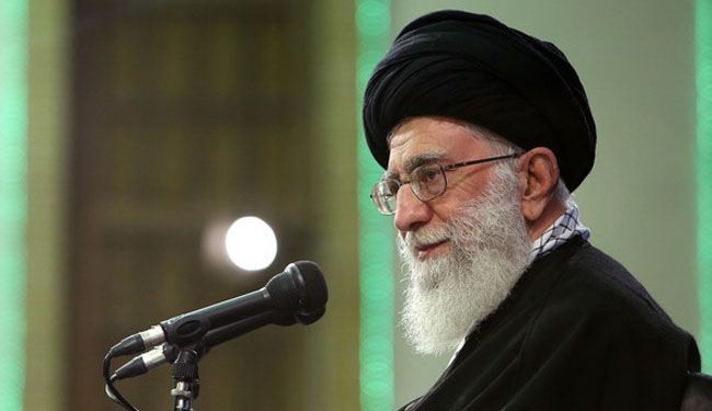 قائد الثورة الاسلامية في ايران السيد علي الخامنئي
