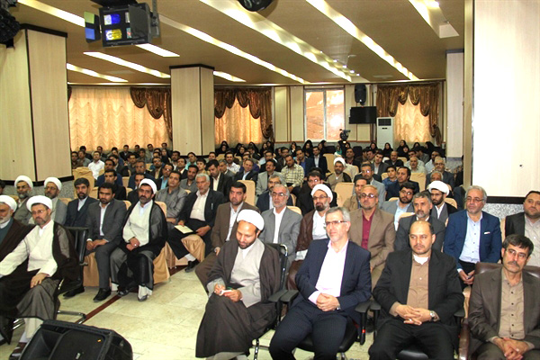 آيين تجليل از کارکنان نمونه و ايثارگران دستگاه قضايي استان مرکزي