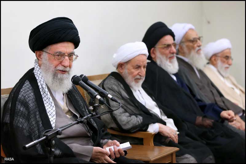 قائد الثورة الاسلامية يستقبل اعضاء مجلس خبراء القيادة