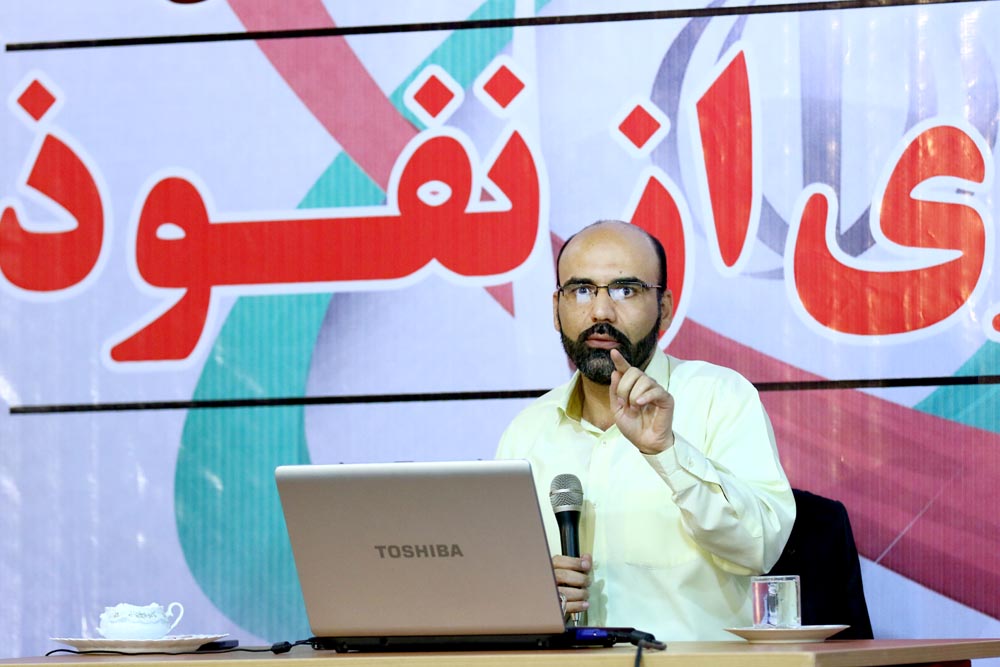دکتر علي خليلي
