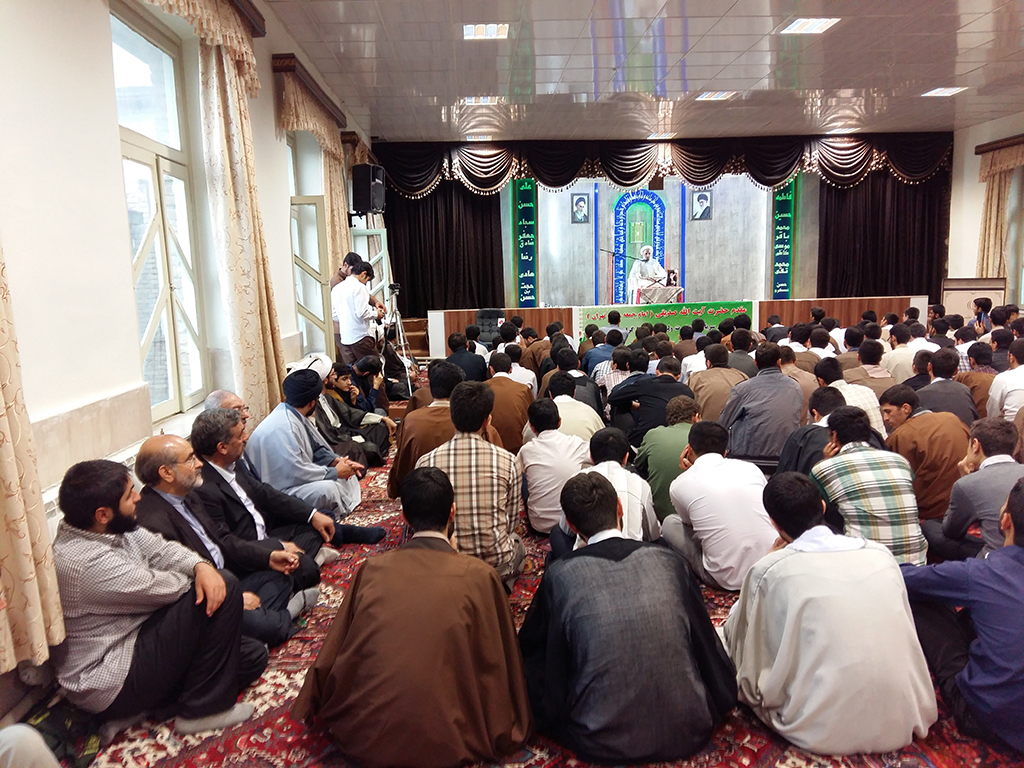 حجت الاسلام صديقي در جمه طلاب اميرالمؤمنين
