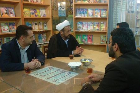 بازديدمدير کل فرهنگ و ارشاد اسلامي چهارمحال و بختياري از کانون فرهنگي هنري امام خميني(ره)