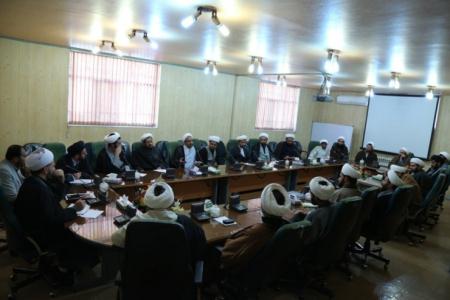 نشست فصلي روحانيان مستقر چهارمحال و بختياري