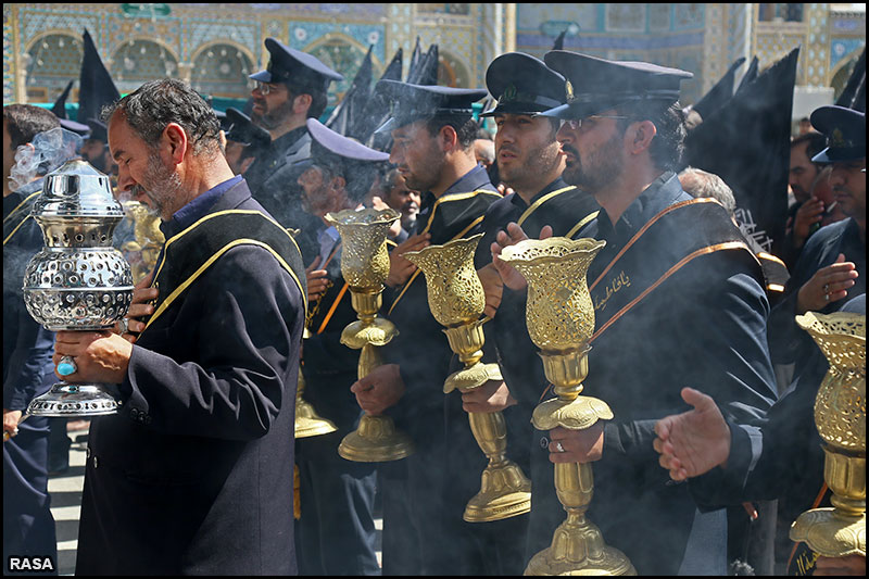 الحشود تحيي ذكرى استشهاد الامام الكاظم عليه السلام في قم المقدسة