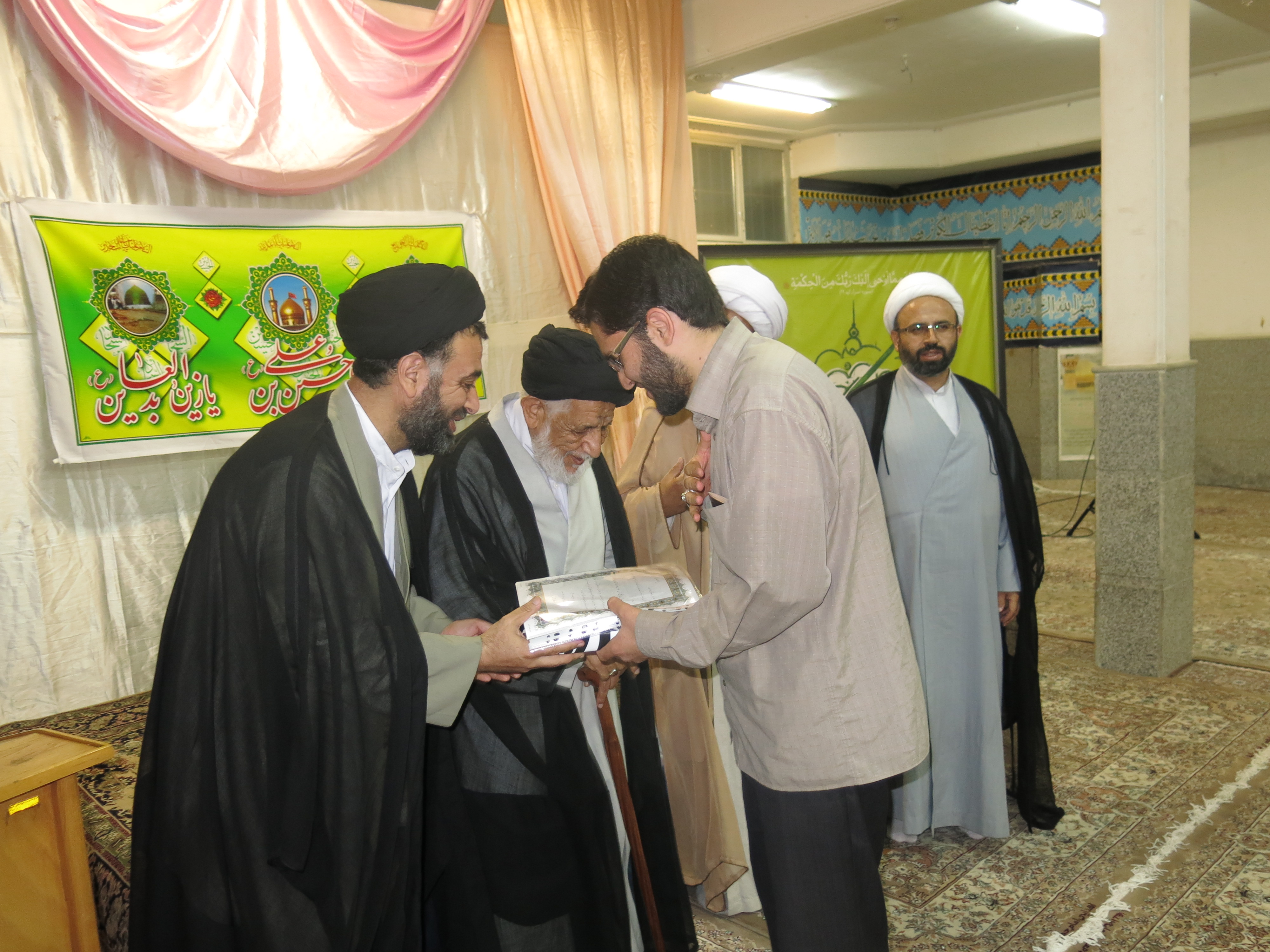 مدرسه علی بن موسی الرضا