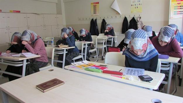 دانش آموزان مدارس مذهبی ترکیه