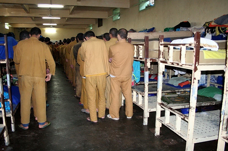 السجون في الجزائر