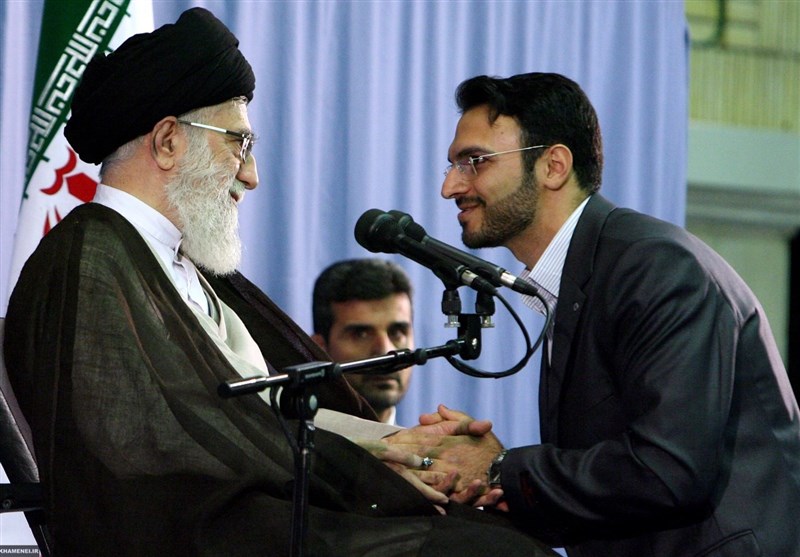 قائد الثورة الإسلامية 