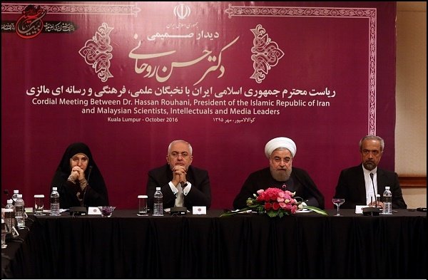 رئيس الجمهورية الاسلامية الايرانية حسن روحاني 