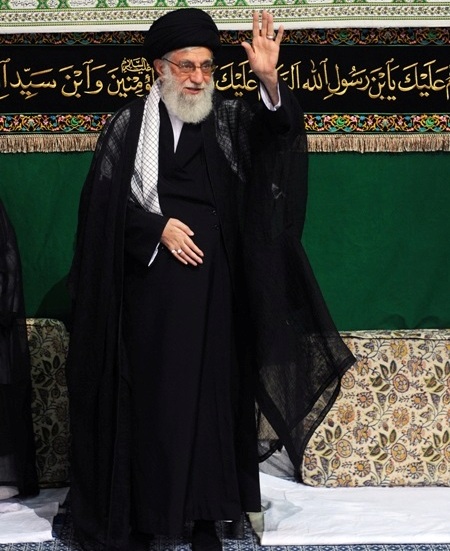 قائد الثورة الاسلامیة 