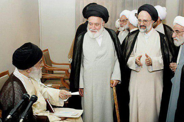 آیت الله محمد نقی شاهرخی و رهبری