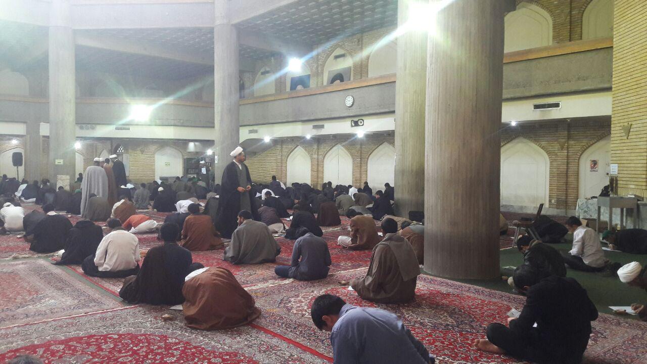امتحان میان سال مجتمع امام هادی در مدرسه آیت الله خویی