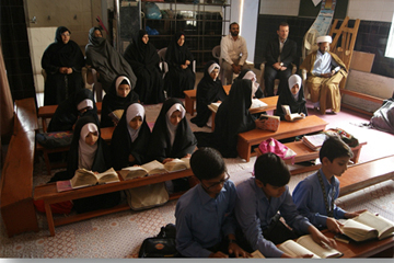  تکریم حفظة القرآن فی مؤسسة "جماران" الباکستانیة 