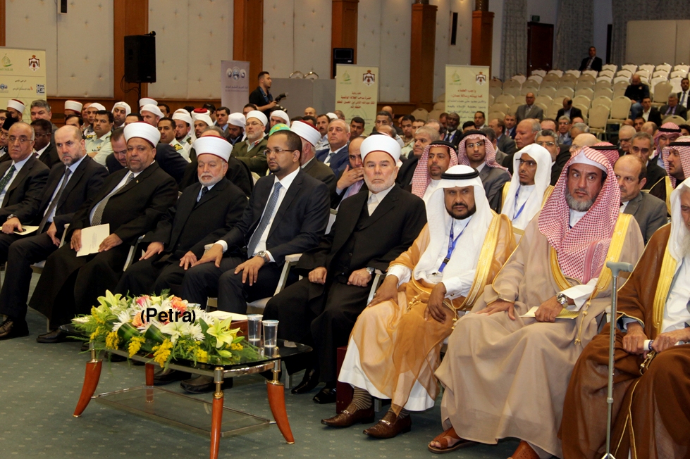 مؤتمر "الإسلام والتحديات المعاصرة" يدعو إلى زيارة الأقصى ودعم المقدسيين 