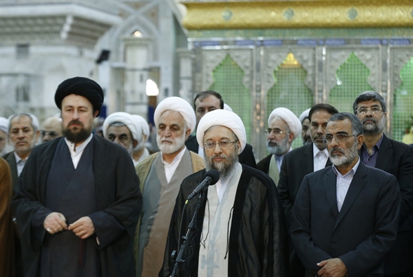 حضور مسؤولان قضایی در حرم امام 